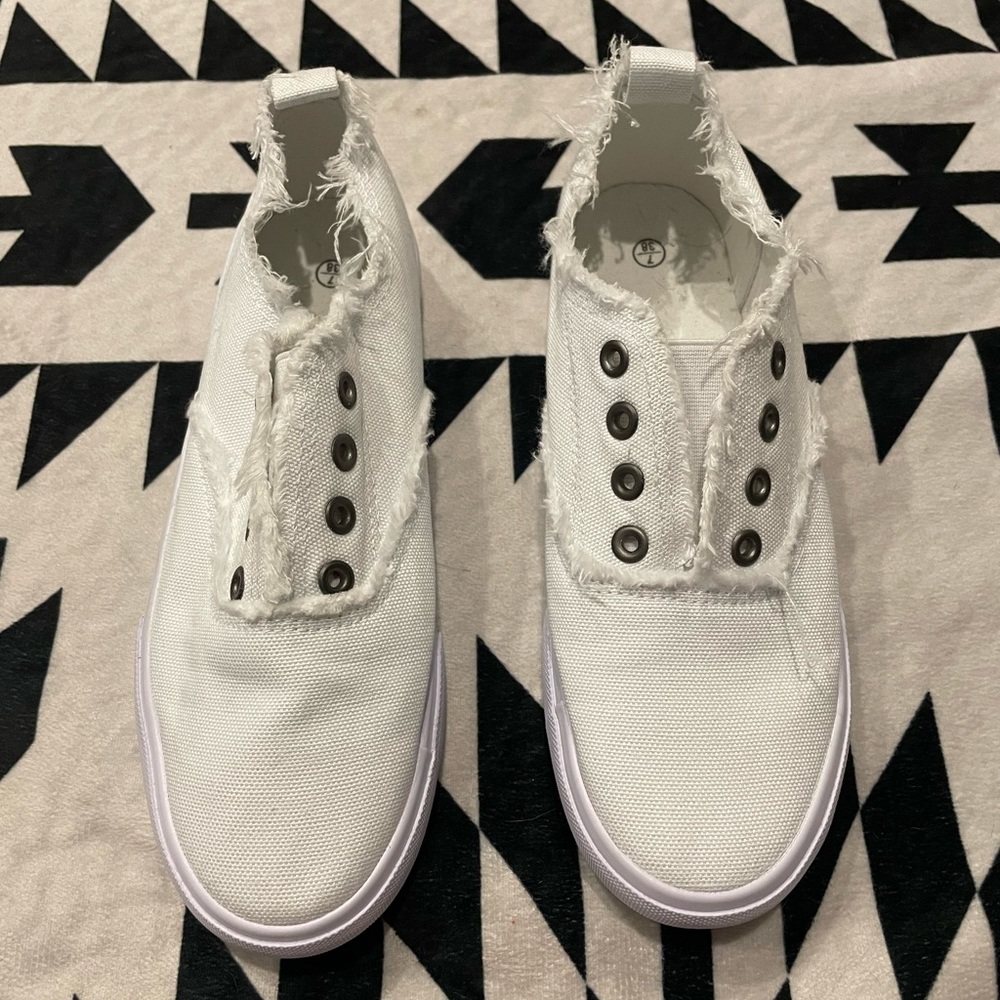Womens Slip On Sneaker